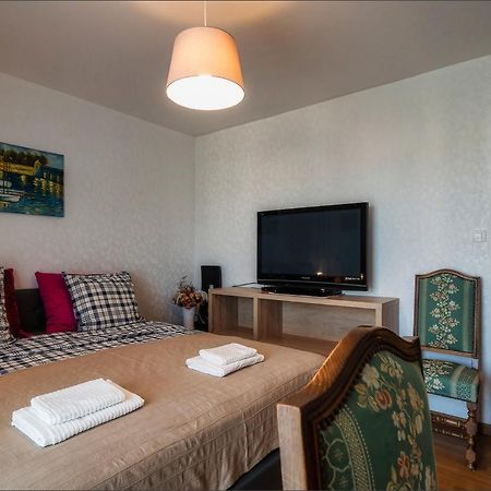 Chambre Chez Victor Apartment ลิงโกไซม์ ภายนอก รูปภาพ